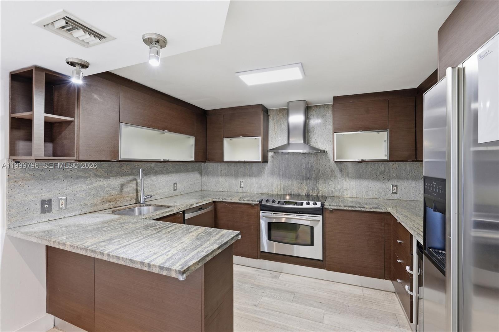 1627 Brickell Ave 603