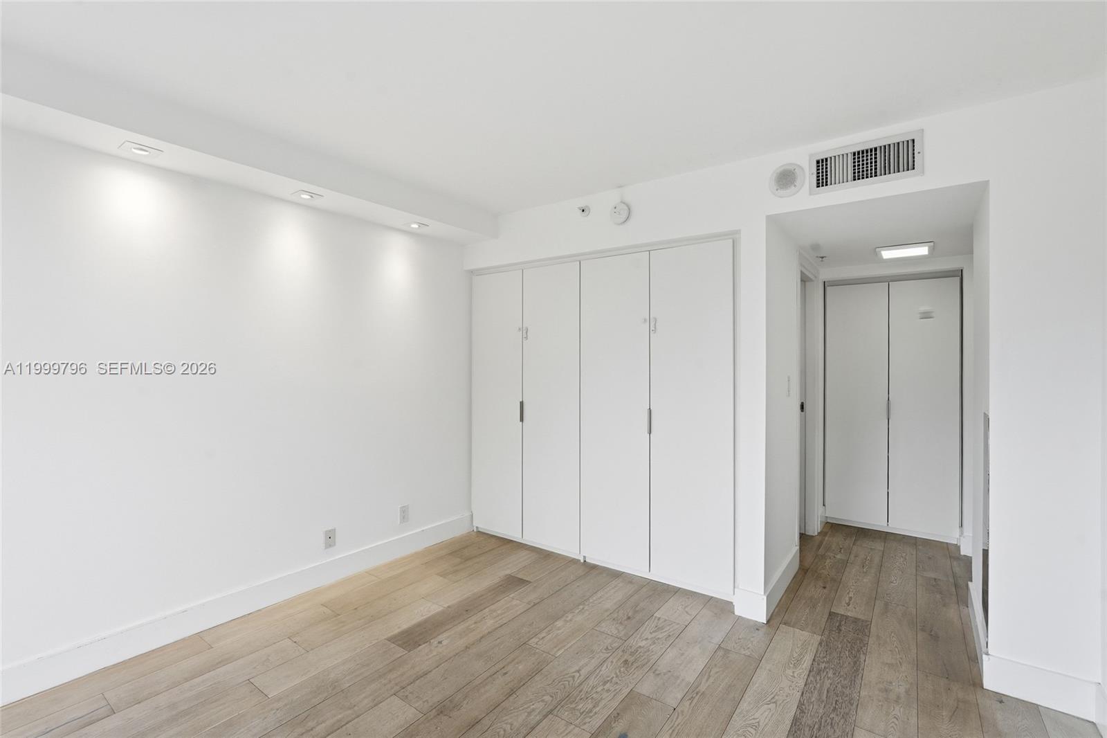 IMPERIAL AT BRICKELL COND - Residential