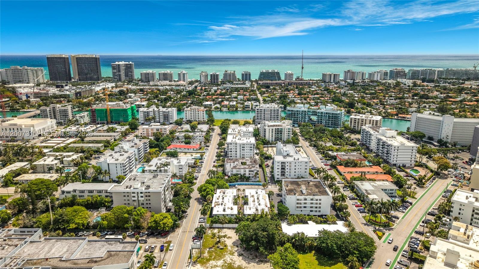 SOUTHERN STAR CONDO - Residential