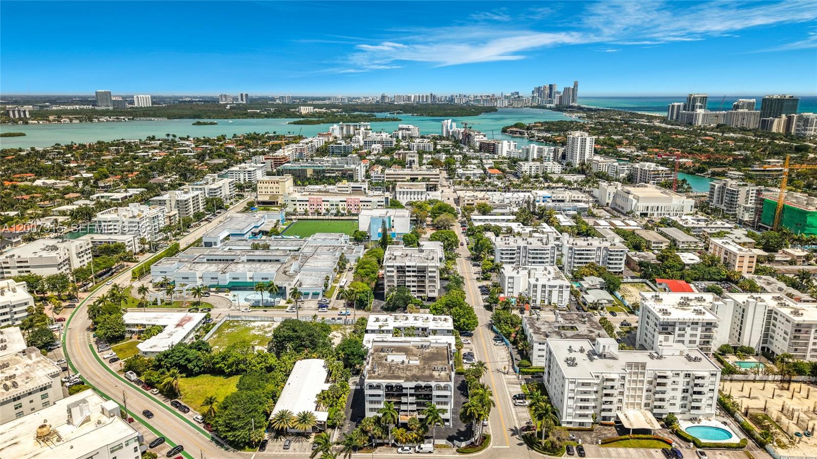 SOUTHERN STAR CONDO - Residential