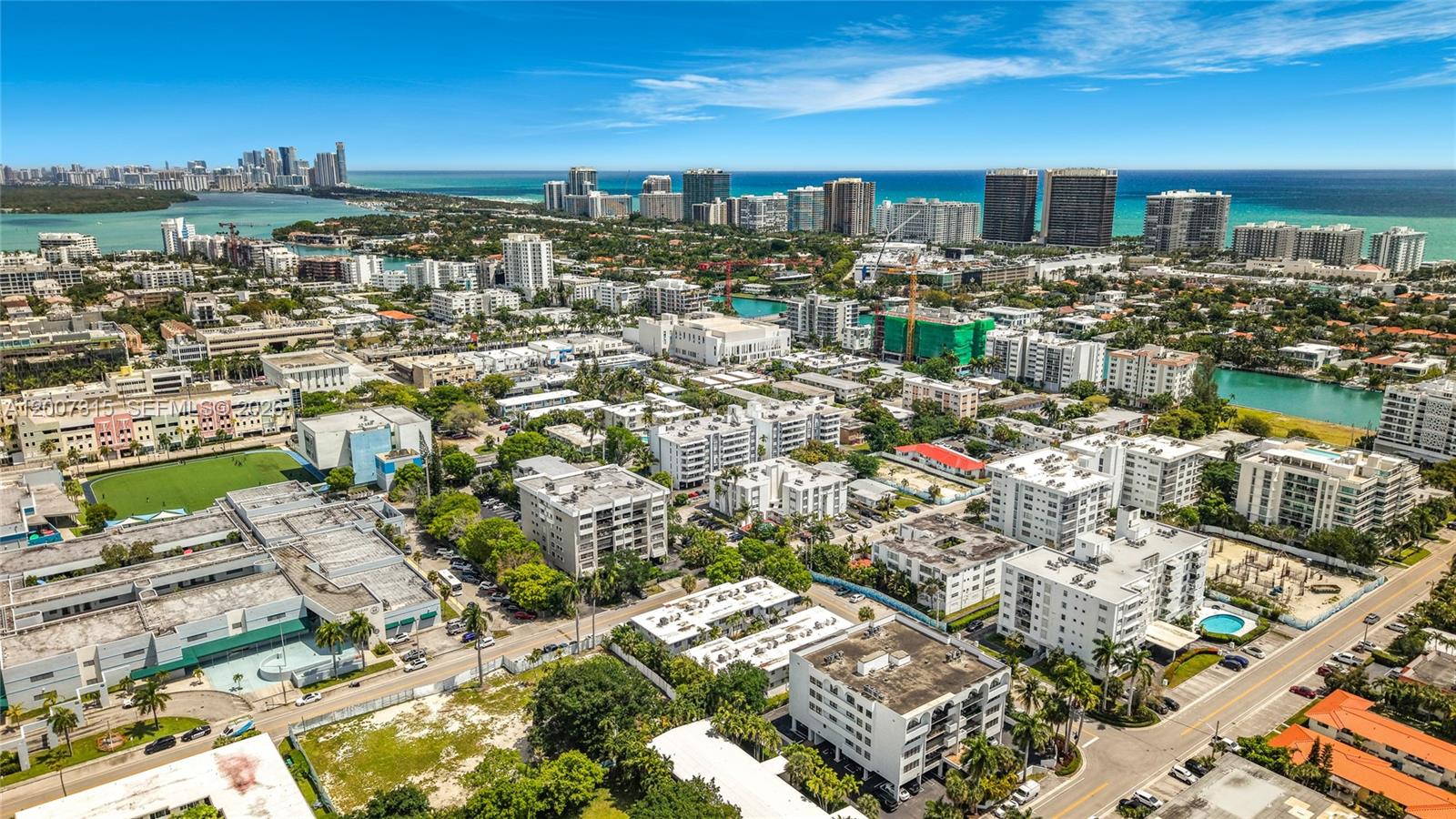 SOUTHERN STAR CONDO - Residential