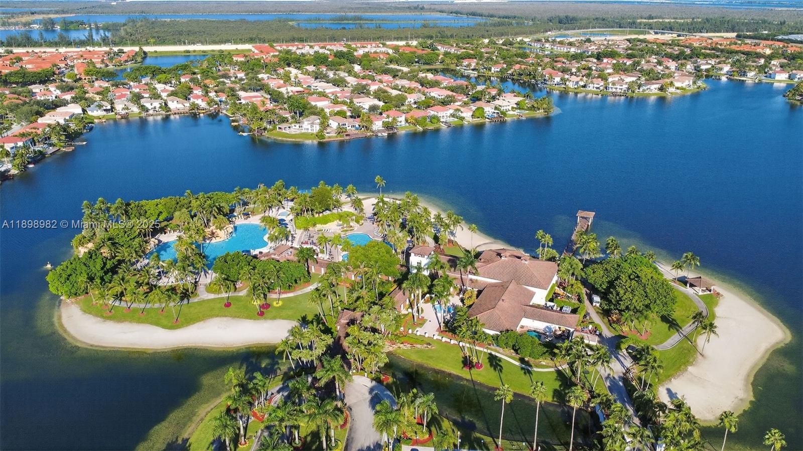 DORAL ISLES CAYMAN - Residential