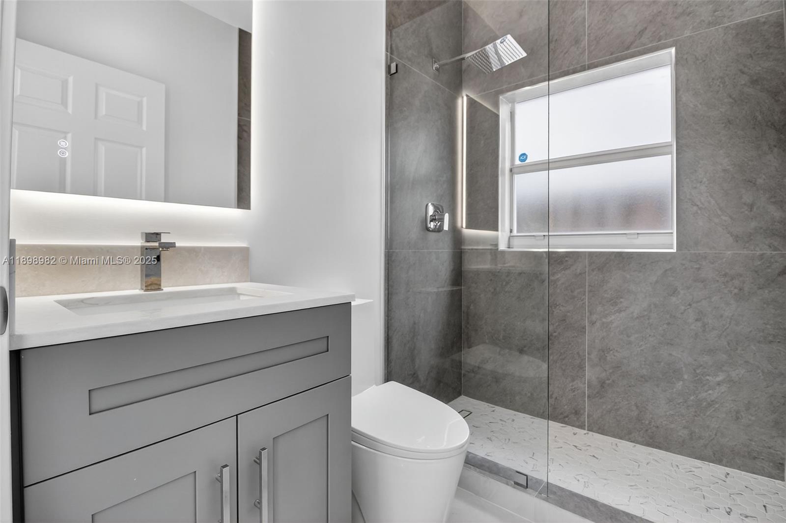DORAL ISLES CAYMAN - Residential
