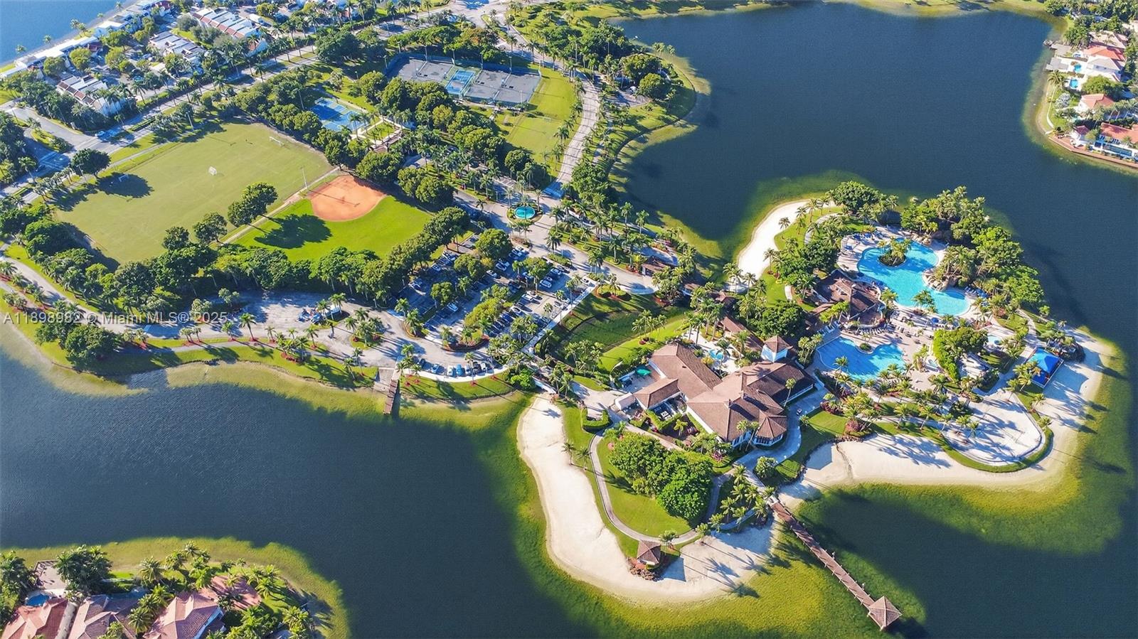 DORAL ISLES CAYMAN - Residential