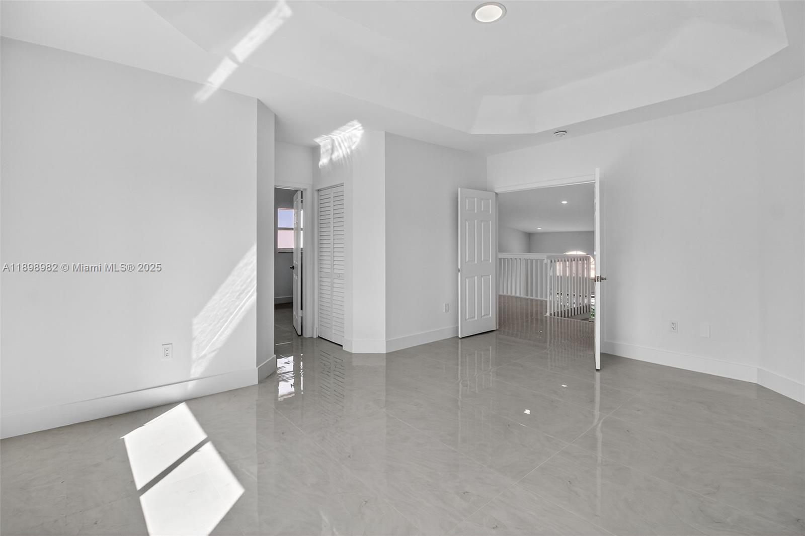DORAL ISLES CAYMAN - Residential