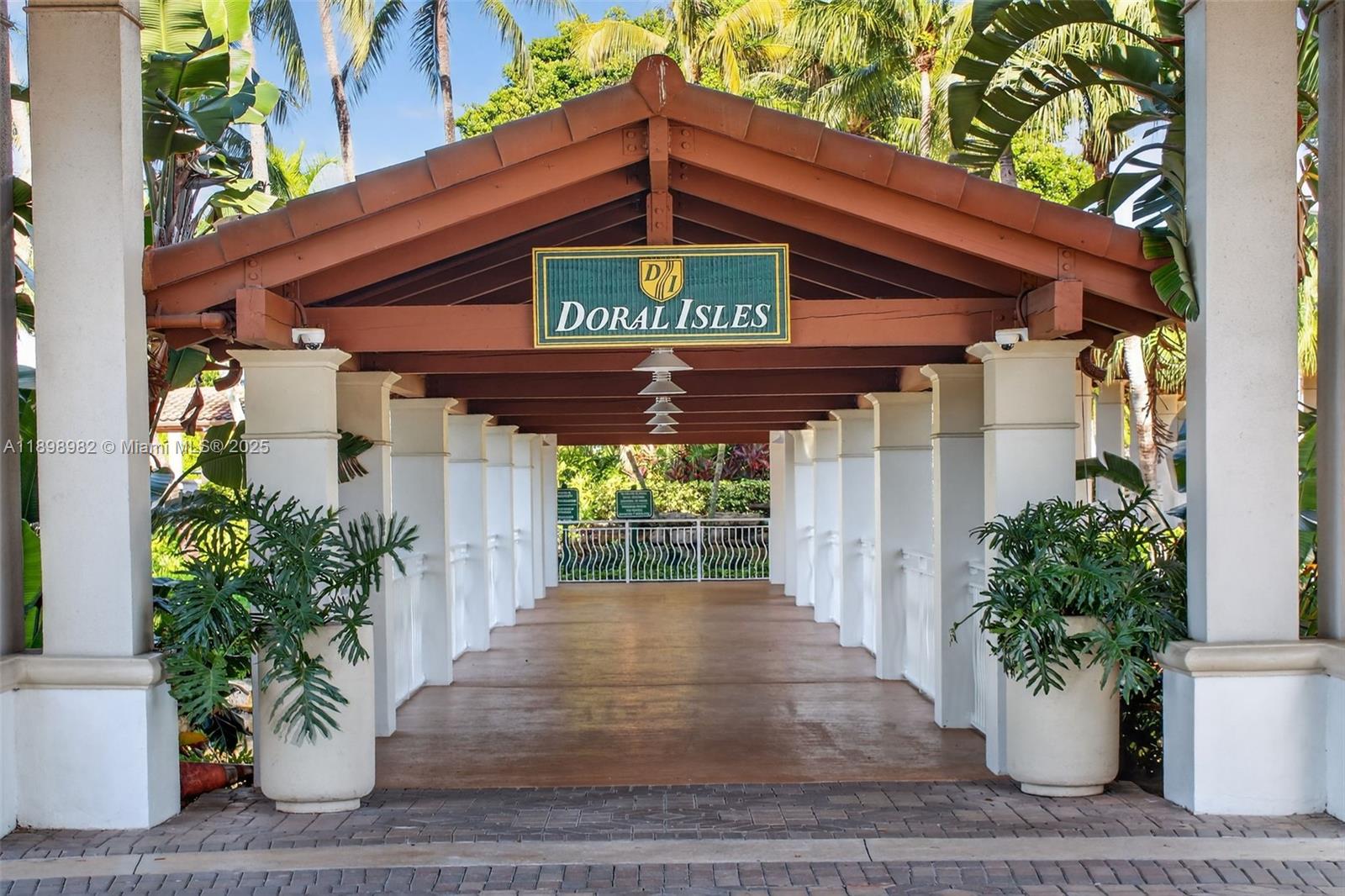 DORAL ISLES CAYMAN - Residential