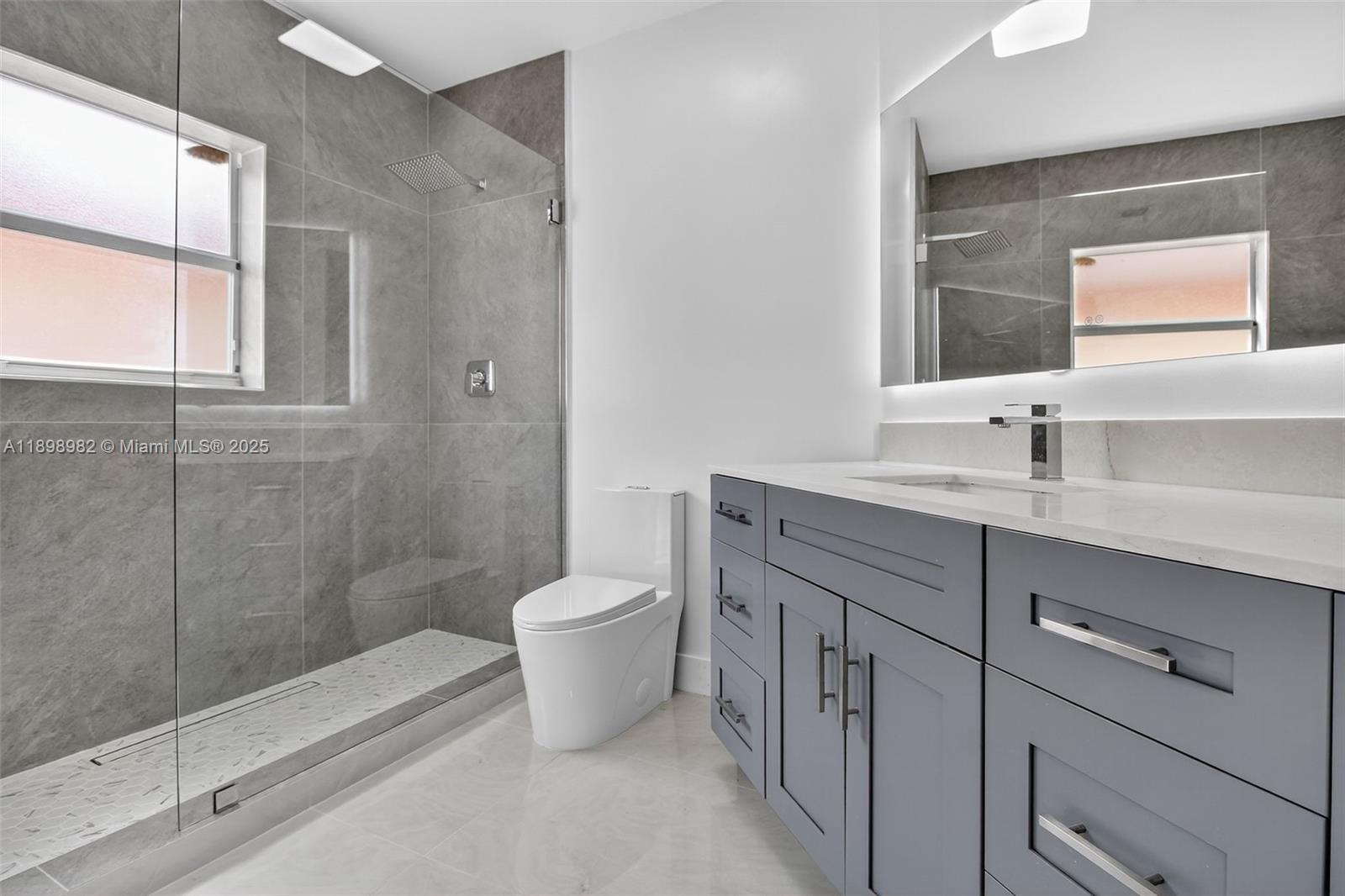 DORAL ISLES CAYMAN - Residential