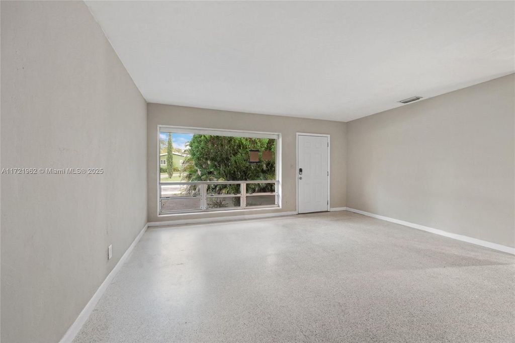 Photo of 4687 NE 18th Ave, Oakland Park, FL 33334 (MLS # A11721962)