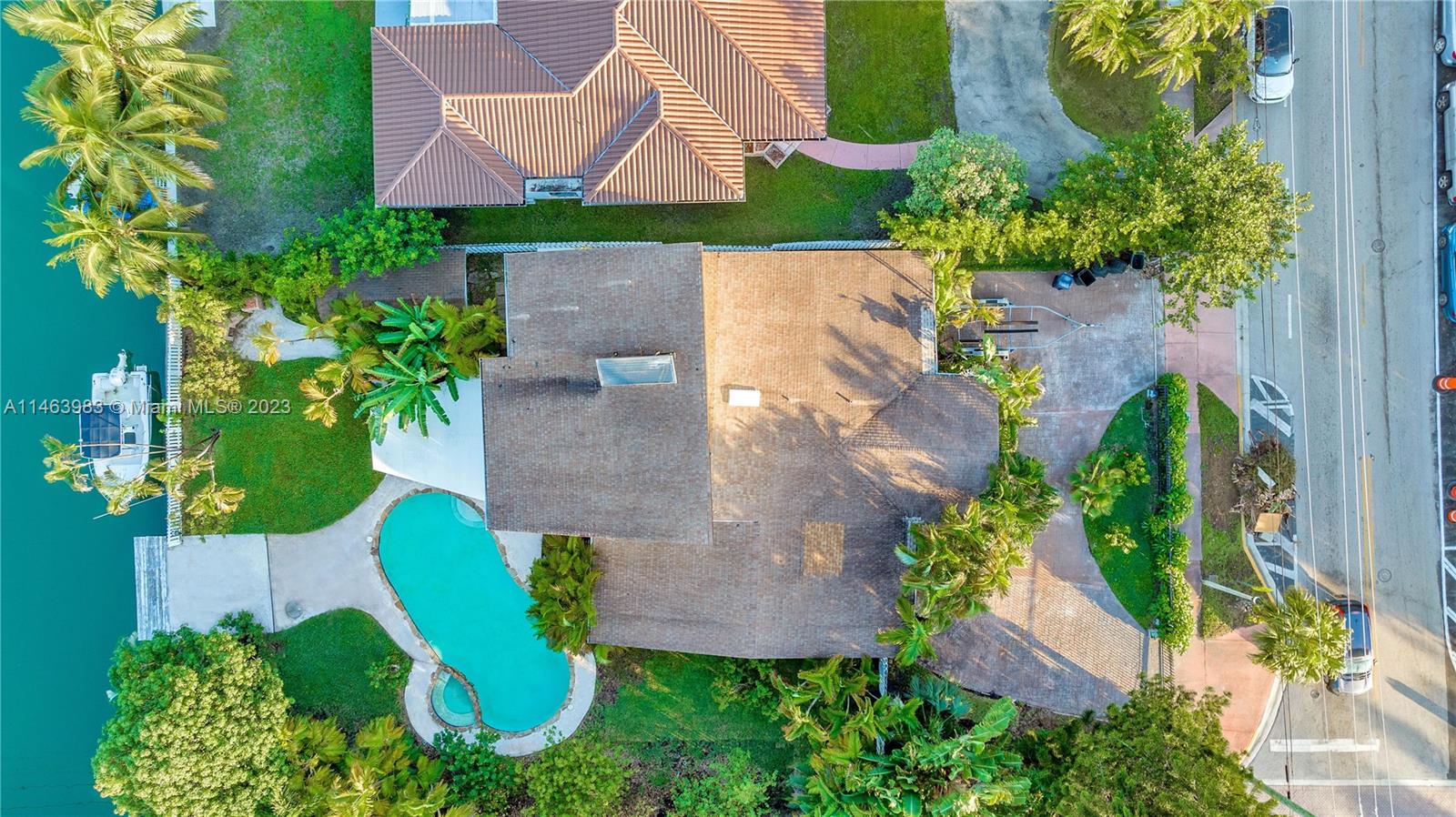 BISCAYNE POINT - Residential