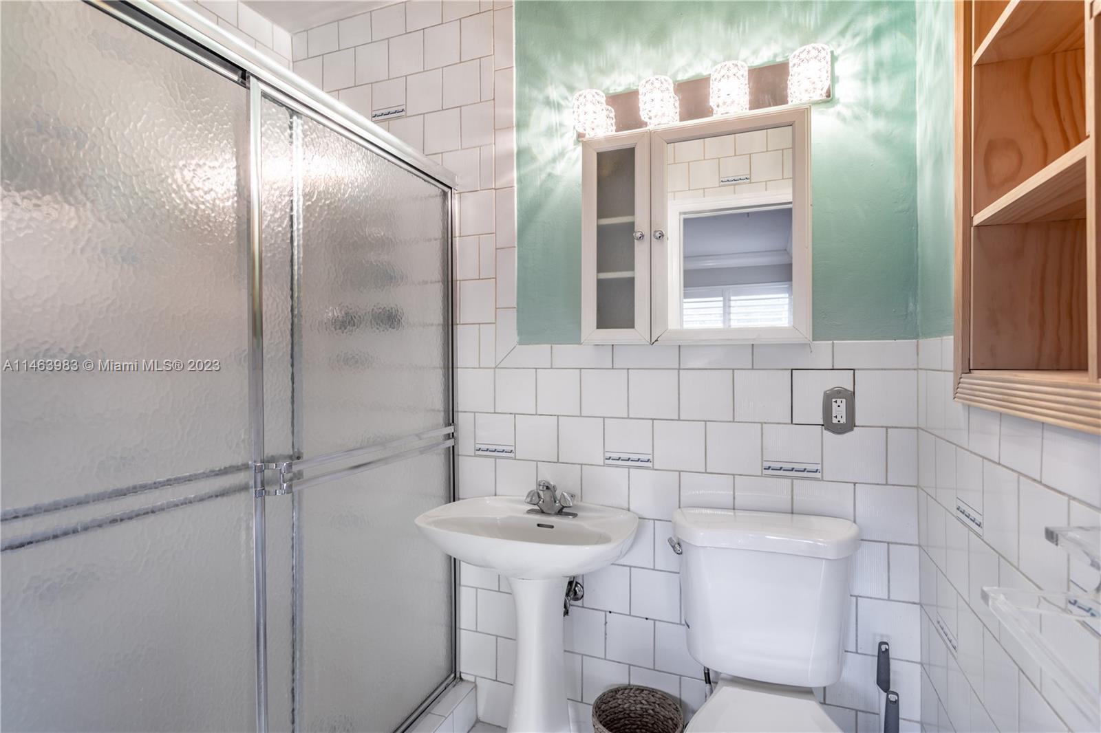 BISCAYNE POINT - Residential