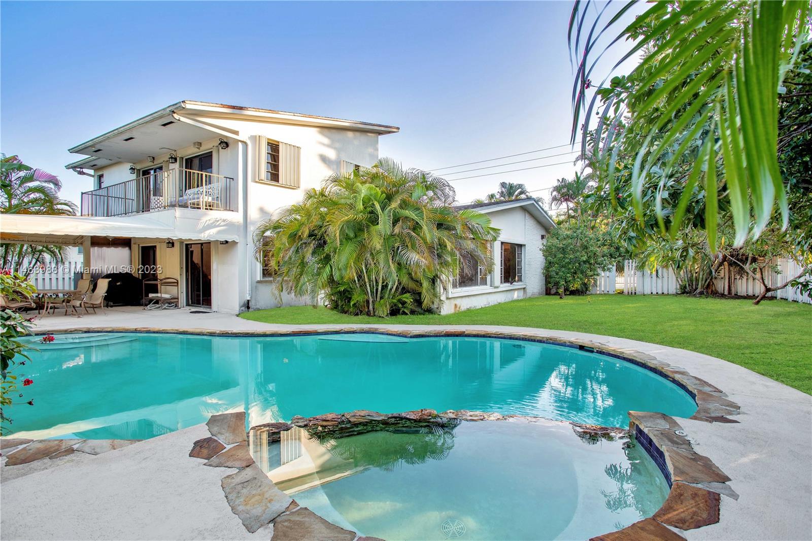 BISCAYNE POINT - Residential