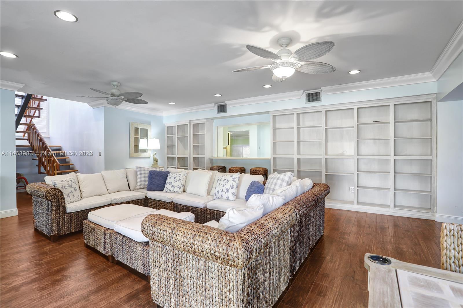 BISCAYNE POINT - Residential