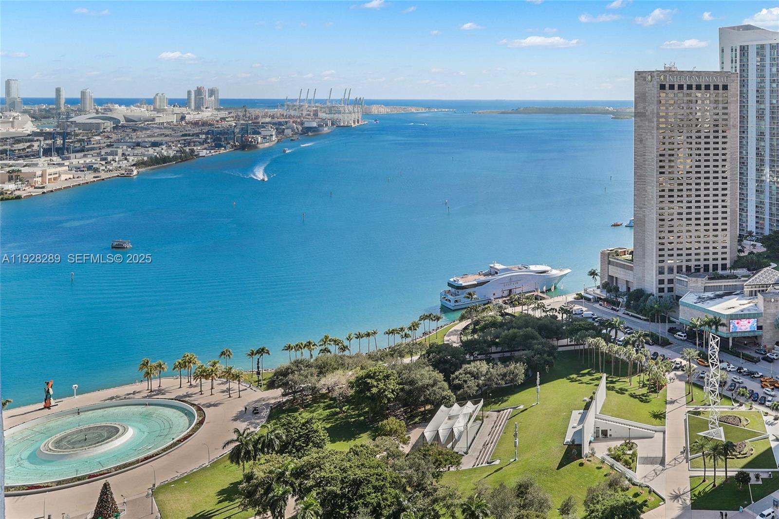 50 Biscayne Blvd 3311