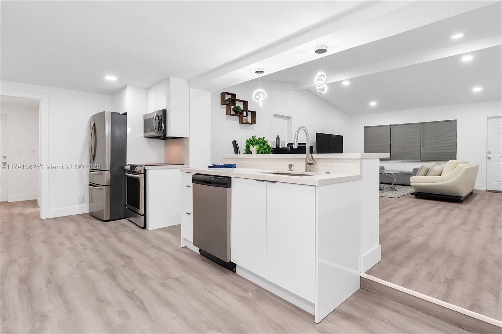 LAKE BOYNTON ESTATES 1 - Residential