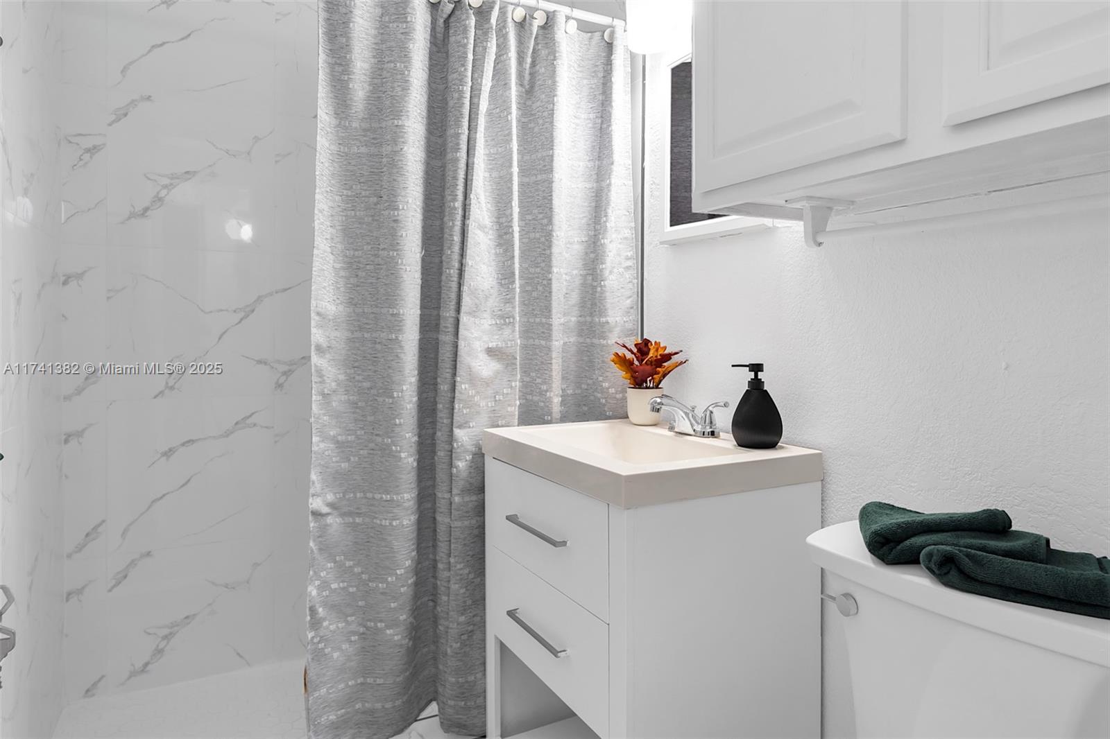 LAKE BOYNTON ESTATES 1 - Residential