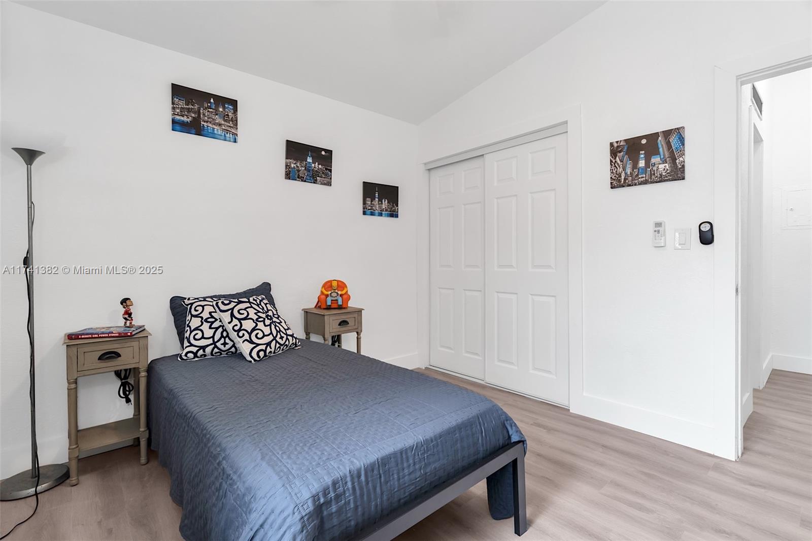 LAKE BOYNTON ESTATES 1 - Residential