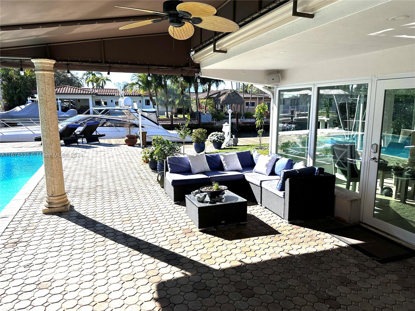CORONADO HARBOR - Residential