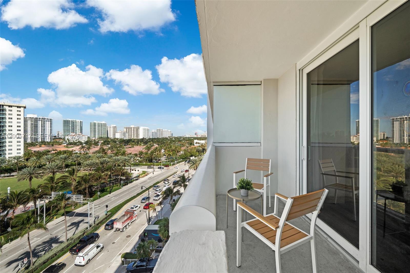 THE AVENTURA BEACH CLUB C - Residential