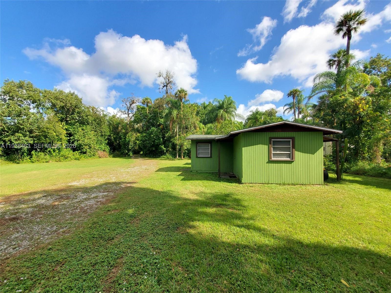 L V HULLS - Residential