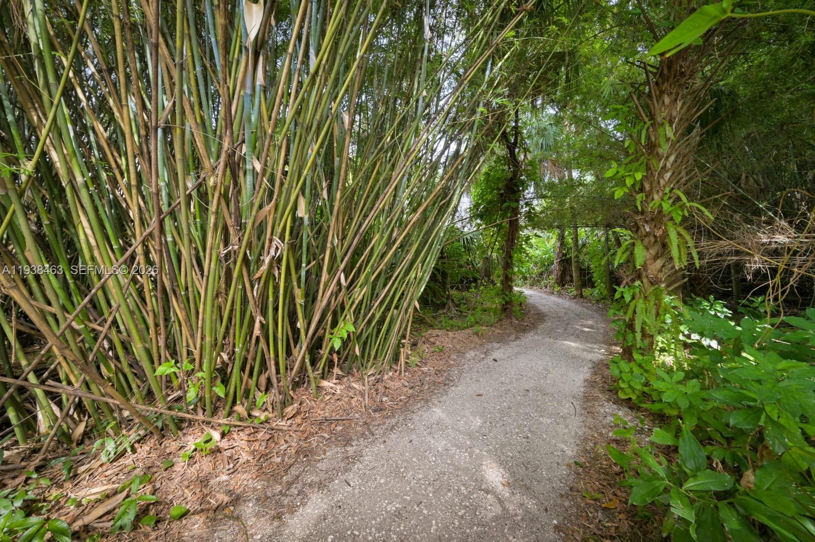 L V HULLS - Residential