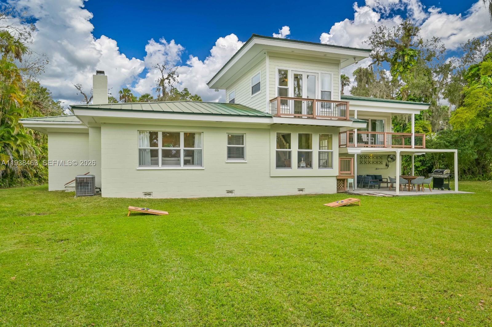 L V HULLS - Residential