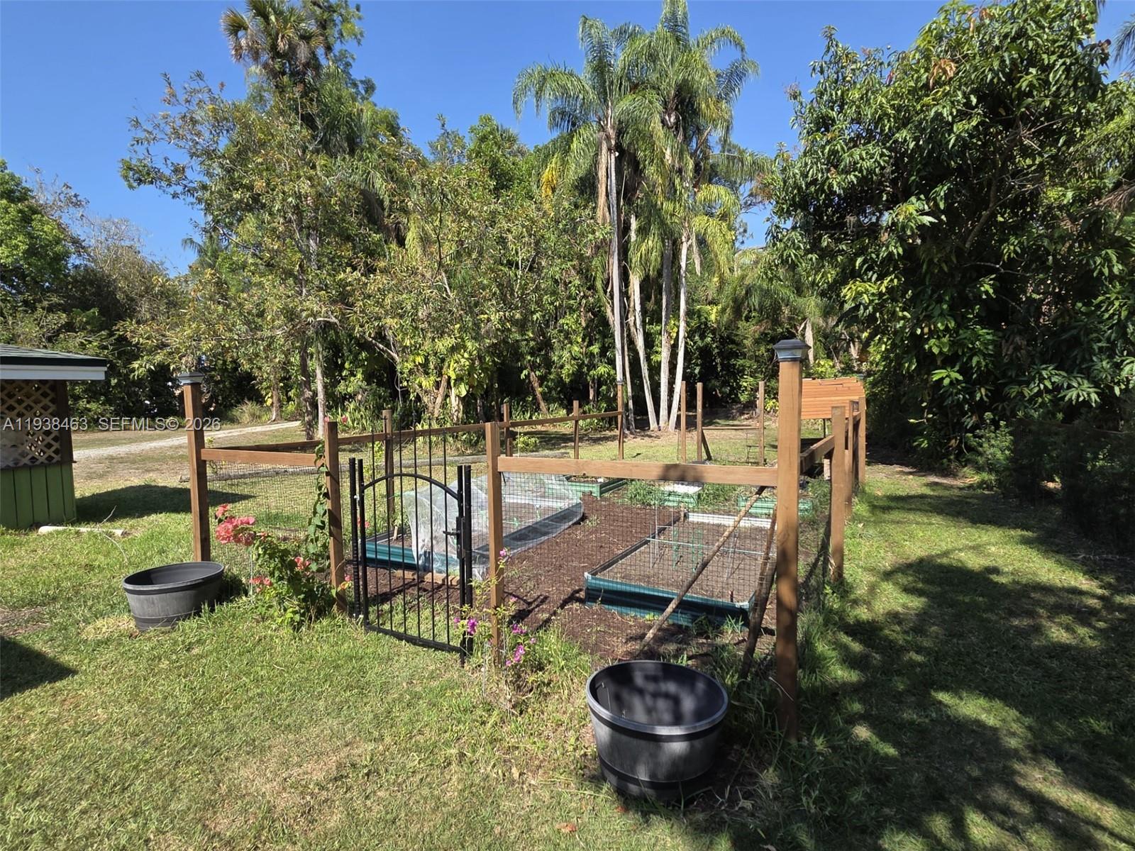 L V HULLS - Residential