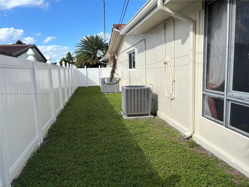 Photo of 4812 Van Buren St, Hollywood, FL 33021 (MLS # A11898668)