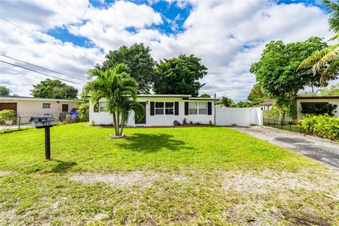 420 S 61st Ter, Hollywood, FL 33023 - MLS#: A11631242
