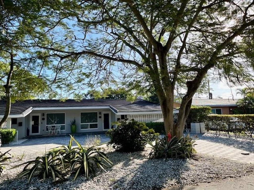 Photo of 5650-5652 NE 17 TERR NE 17th Ter, Fort Lauderdale, FL 33334 (MLS # A11974407)