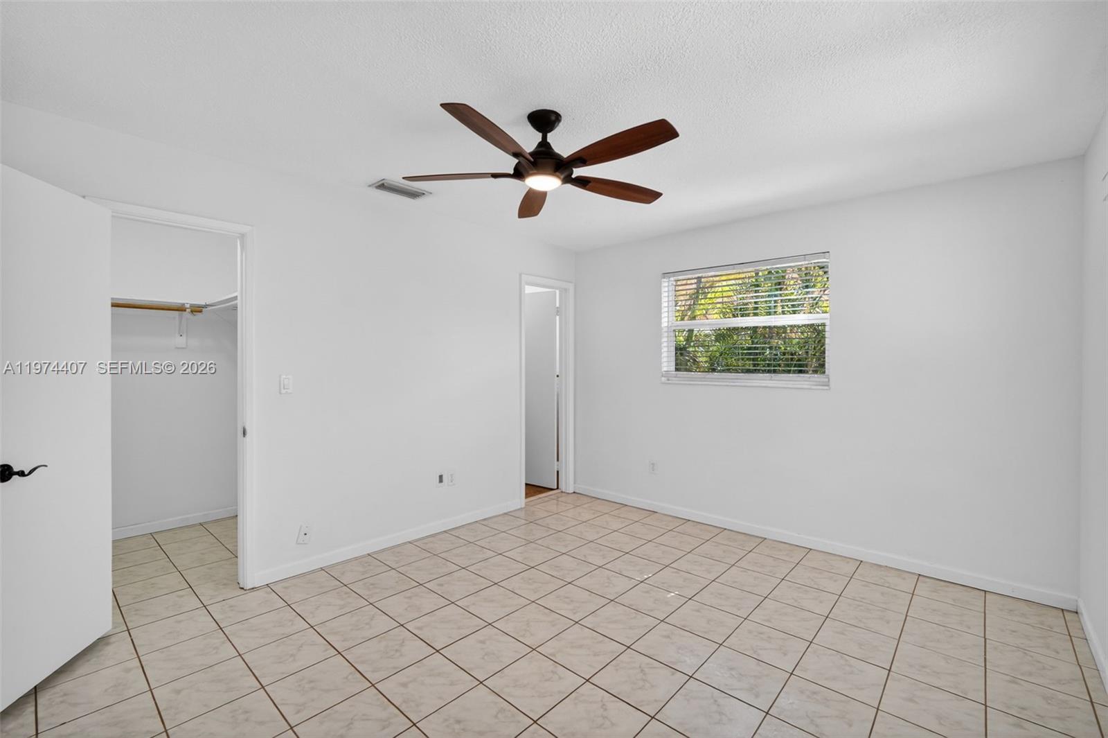 CORAL RIDGE ISLES - Residential Income