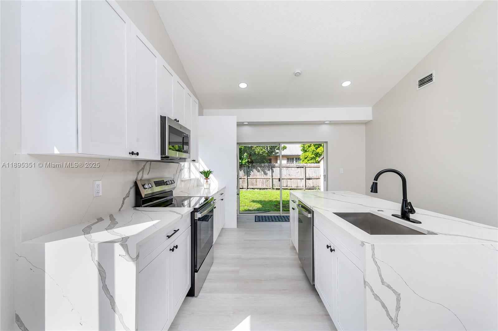 TRIGON SUB - Residential