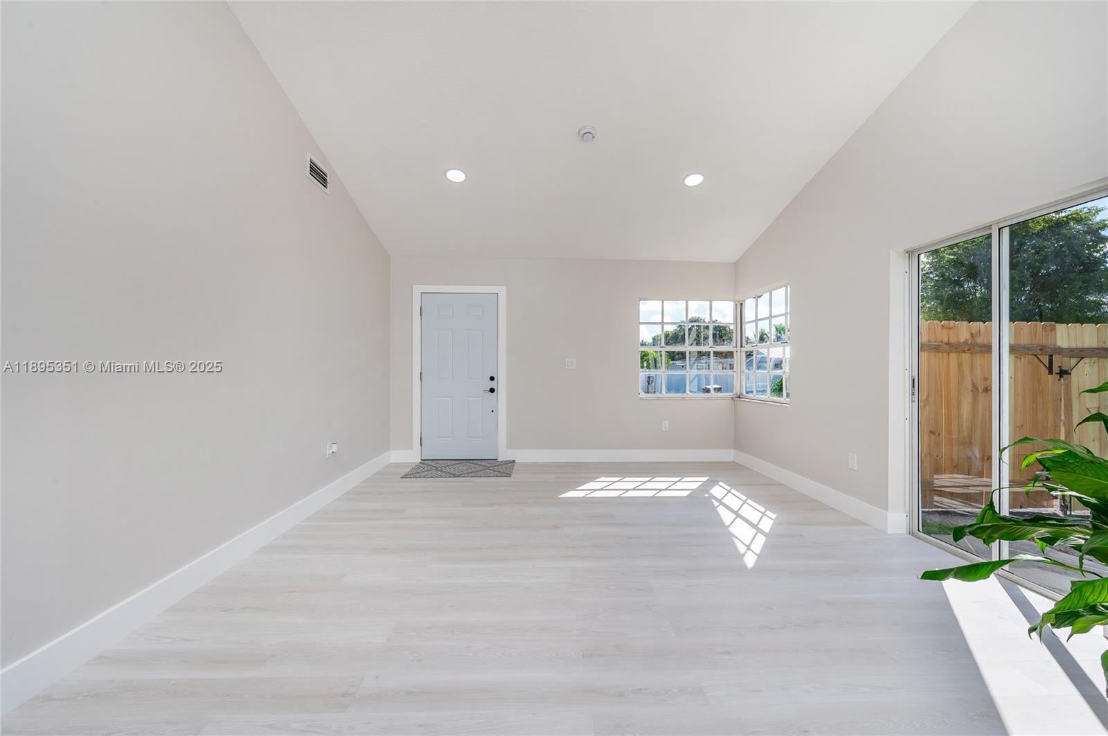 TRIGON SUB - Residential