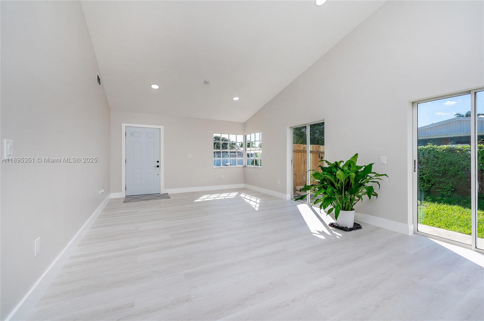 TRIGON SUB - Residential