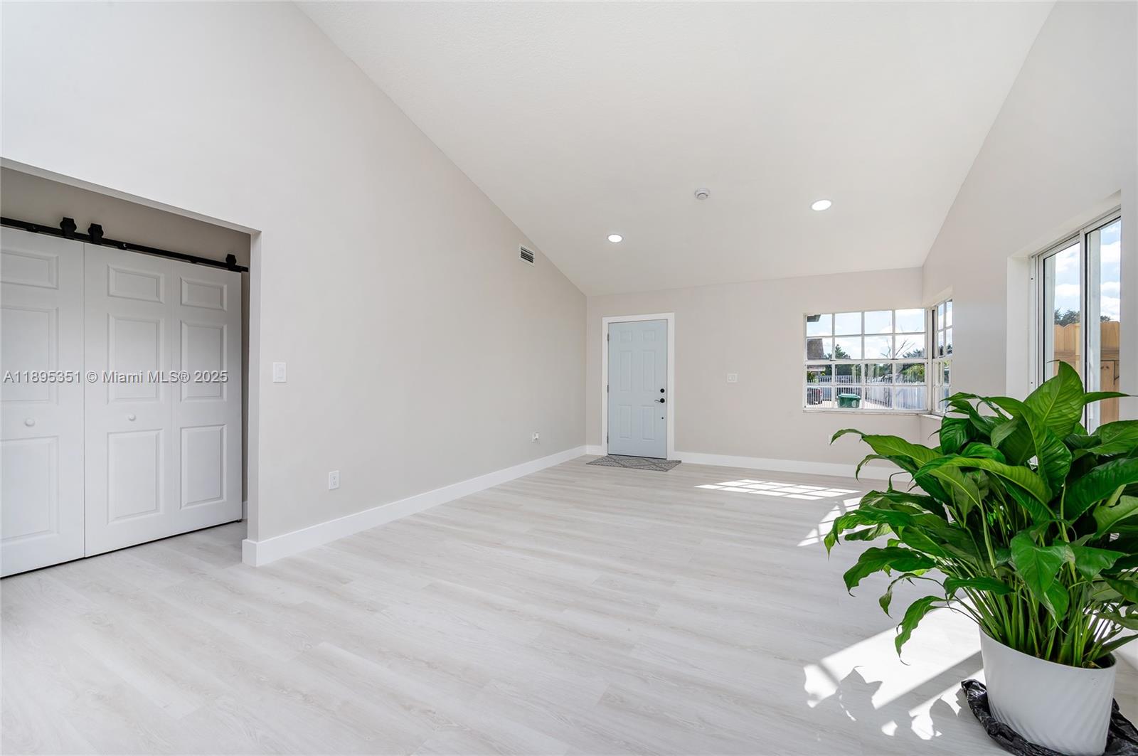 TRIGON SUB - Residential