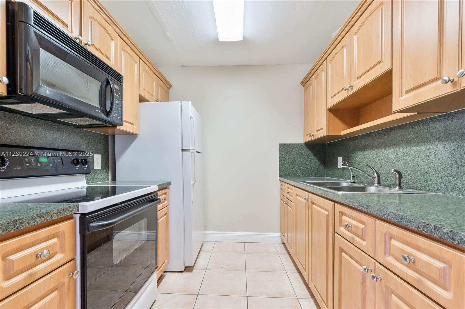 KINGSLEY AT CENTURY VILLA - Residential