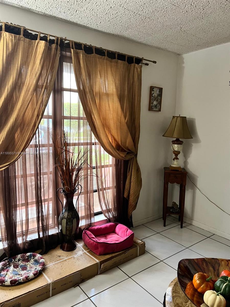 View photos, virtual tours, details... 11000 SW 43rd Ln