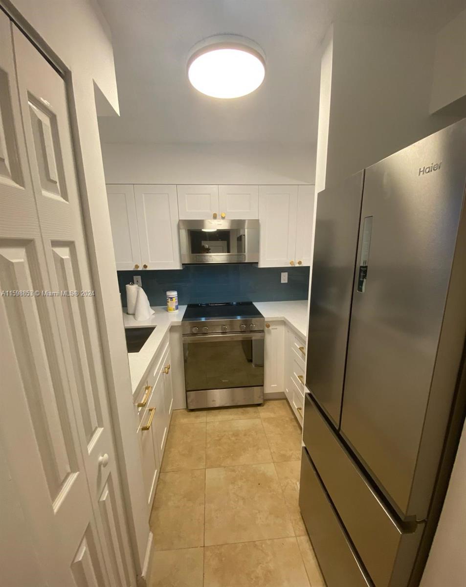 WATERVIEW CONDO - Residential Lease