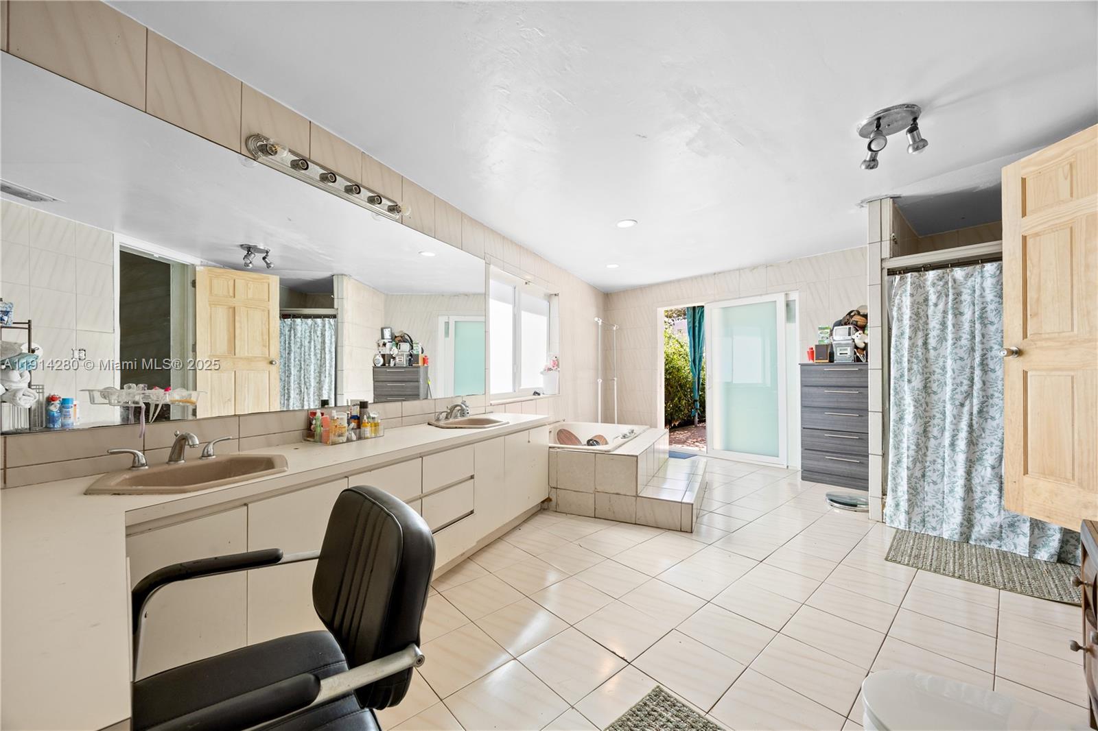 CARL BYOIR - Residential