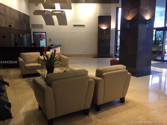 PARC CENTRAL AVENTURA SOU - Residential Lease