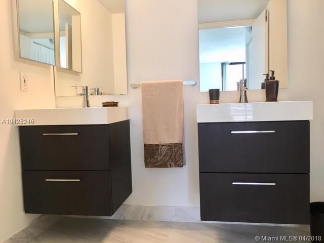 PARC CENTRAL AVENTURA SOU - Residential Lease