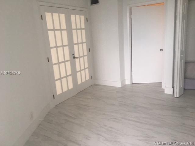 PARC CENTRAL AVENTURA SOU - Residential Lease