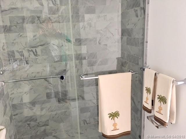 PARC CENTRAL AVENTURA SOU - Residential Lease