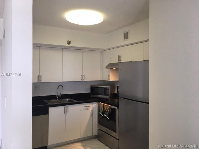 PARC CENTRAL AVENTURA SOU - Residential Lease