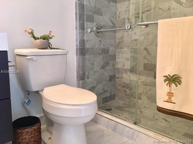 PARC CENTRAL AVENTURA SOU - Residential Lease