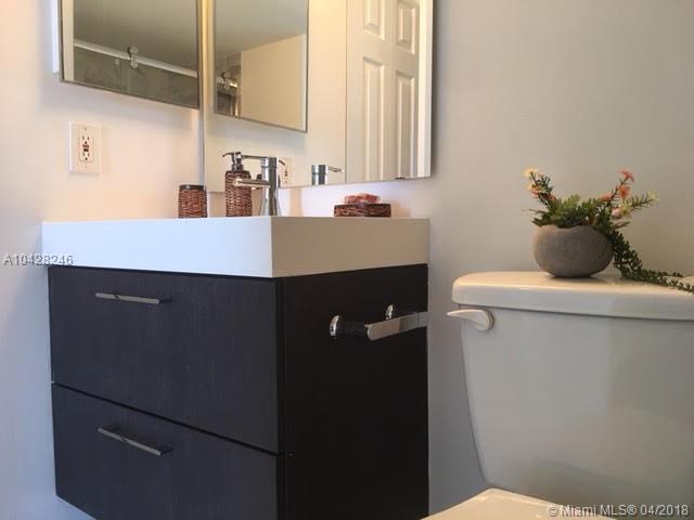 PARC CENTRAL AVENTURA SOU - Residential Lease