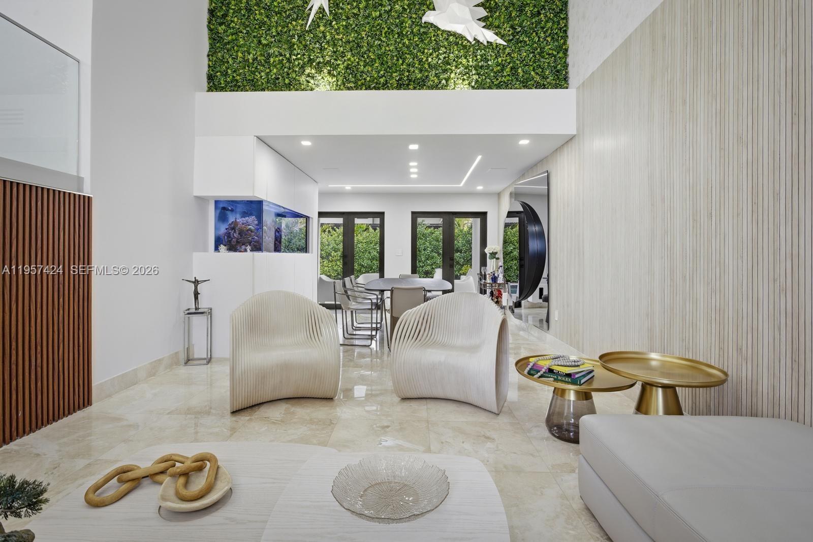 DORAL ESTATES - Residential