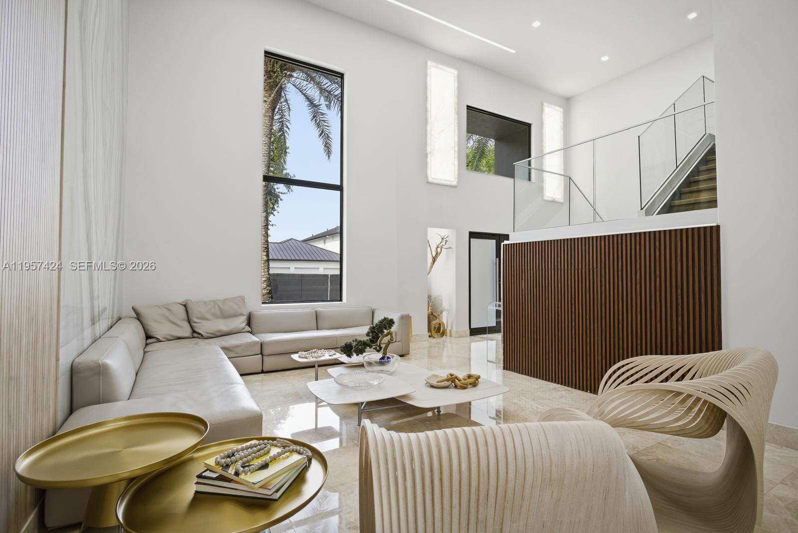 DORAL ESTATES - Residential