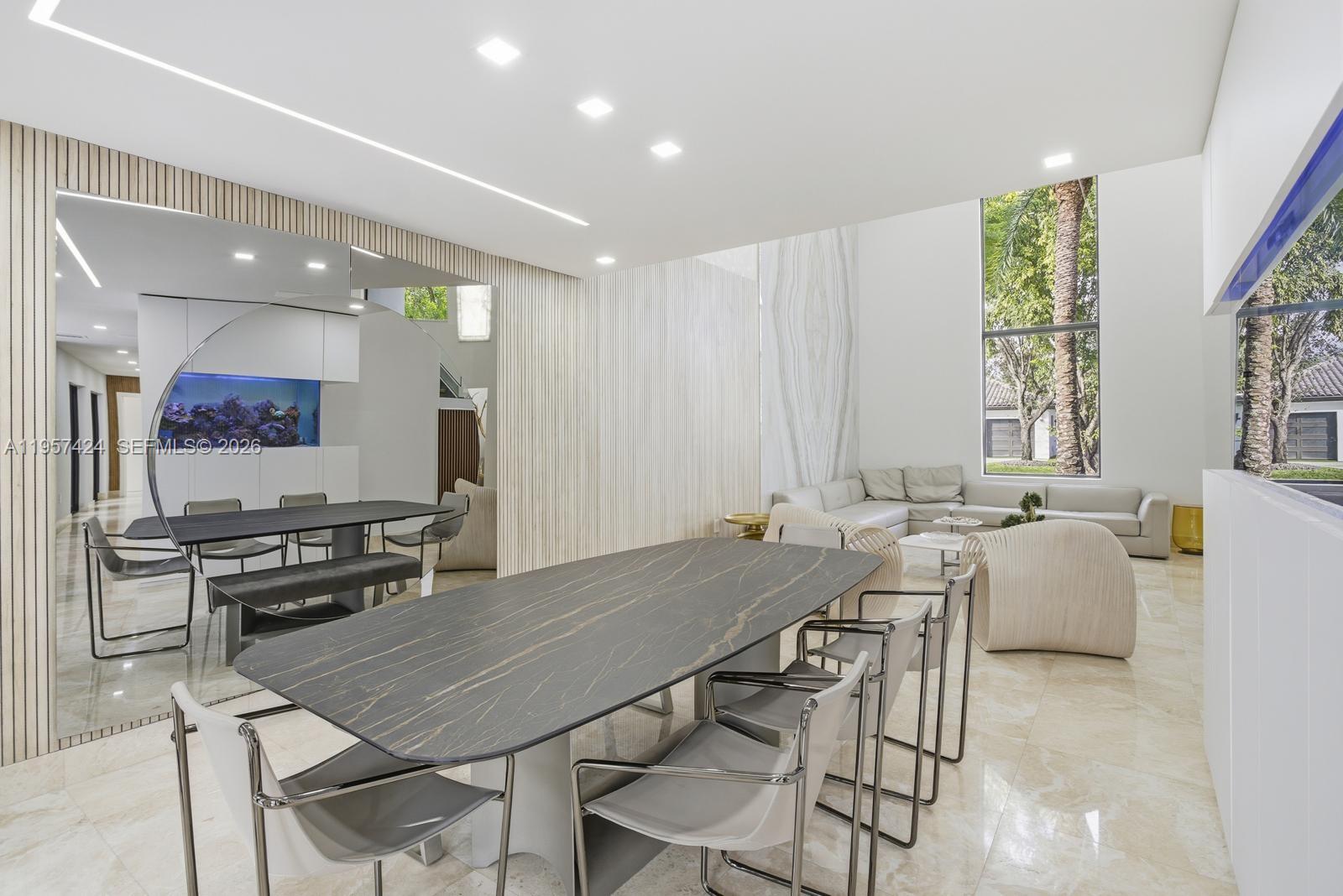 DORAL ESTATES - Residential