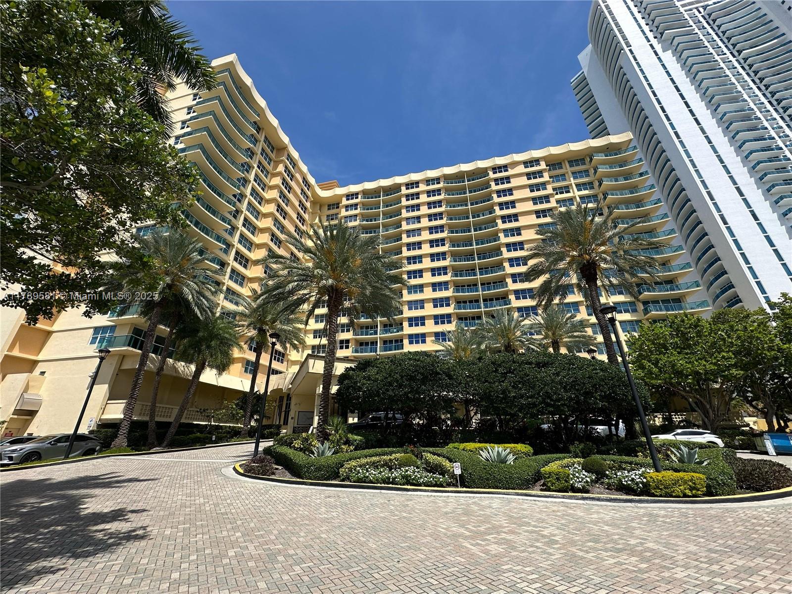 Rental Property at 2501 S Ocean Dr 1129, Hollywood, Broward County, Florida - Bedrooms: 1 
Bathrooms: 1  - $3,500 MO.