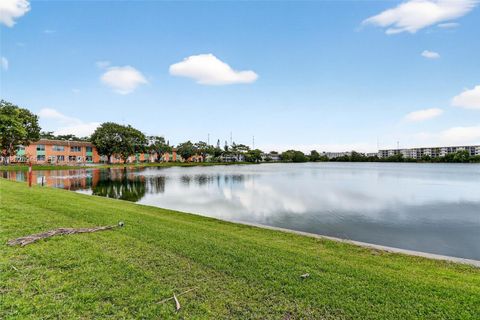 Tiny photo for 245 NE 191st St #3022, Miami, FL 33179 (MLS # A12026945)